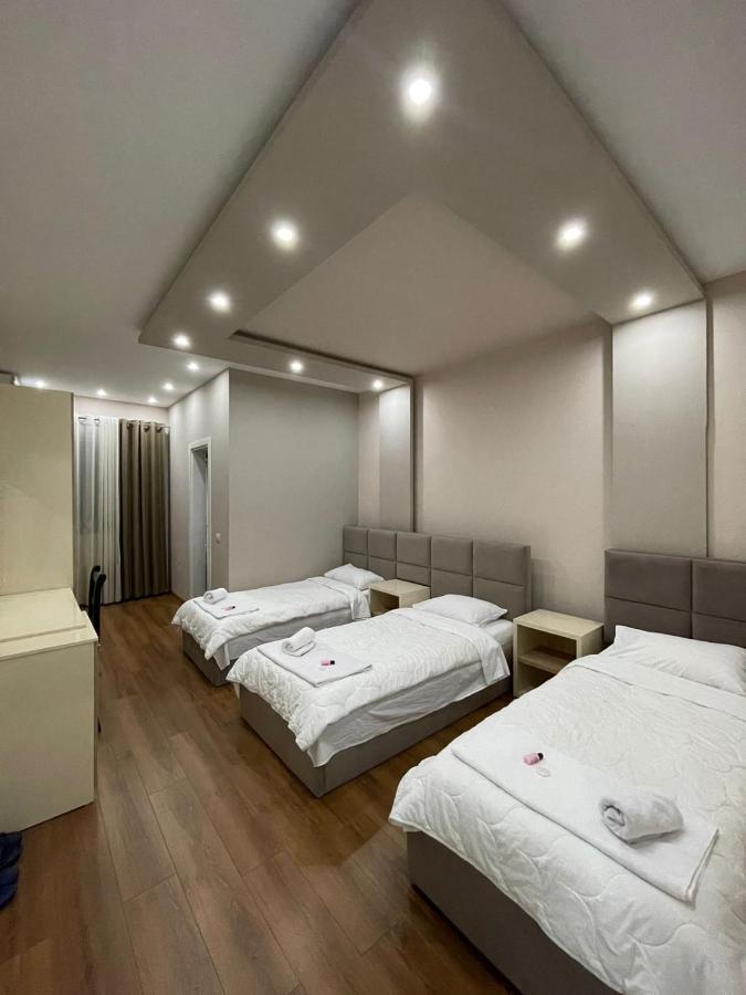 Hotel Holiday Koplik Zewnętrze zdjęcie