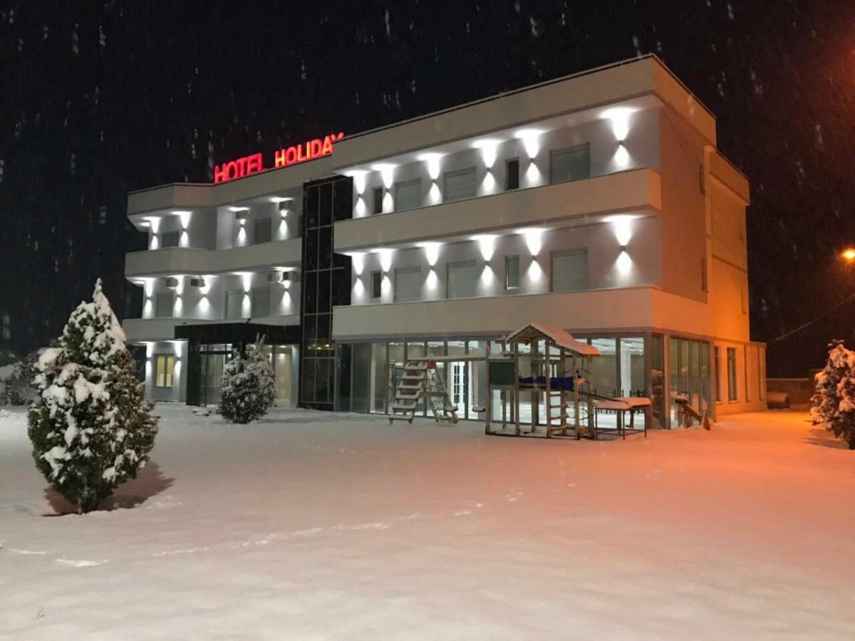 Hotel Holiday Koplik Zewnętrze zdjęcie